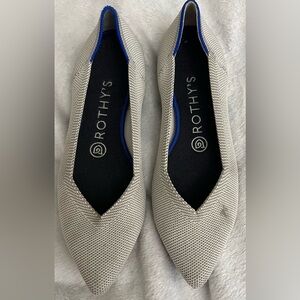 EUC Rothy's Gray Flats Sleek Minimalist Design